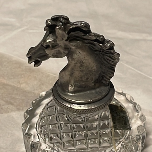 Vintage crystal and pewter horses head paperweight - Picture 7 of 8